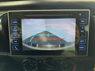 2017 Toyota Hilux - Thumbnail
