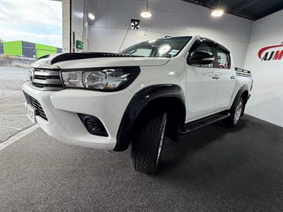 2017 Toyota Hilux - Thumbnail