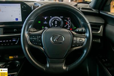 2023 Lexus UX 250h - Thumbnail