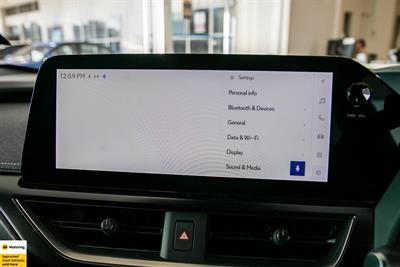 2023 Lexus UX 250h - Thumbnail