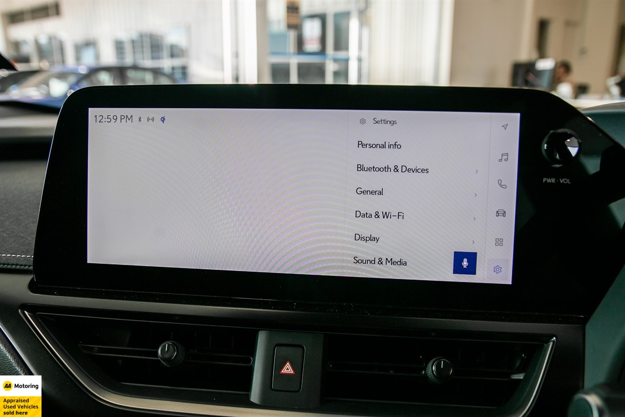2023 Lexus UX 250h