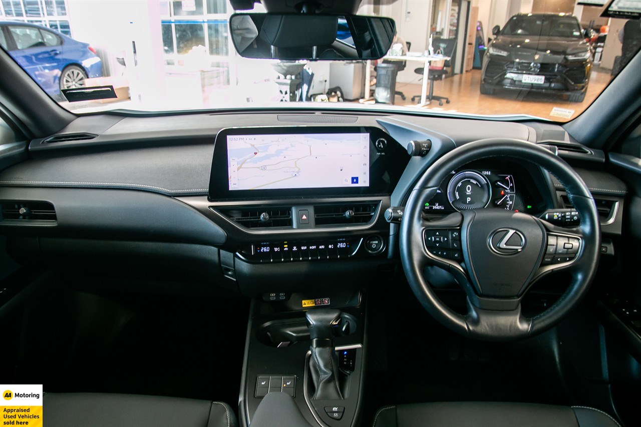 2023 Lexus UX 250h