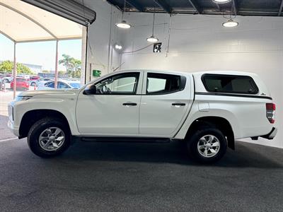 2019 Mitsubishi Triton - Thumbnail