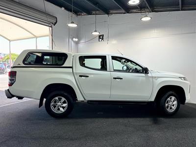 2019 Mitsubishi Triton - Thumbnail