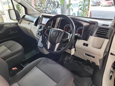 2019 Toyota Hiace - Thumbnail