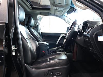 2015 Toyota Land Cruiser Prado - Thumbnail