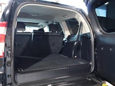 2015 Toyota Land Cruiser Prado - Thumbnail