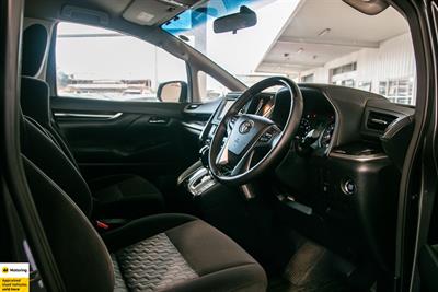 2016 Toyota Vellfire - Thumbnail