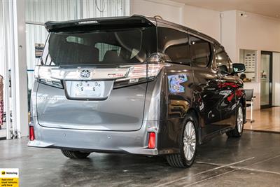 2016 Toyota Vellfire - Thumbnail