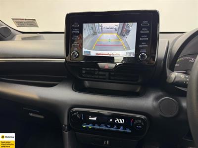 2022 Toyota Yaris - Thumbnail