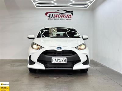 2022 Toyota Yaris - Thumbnail