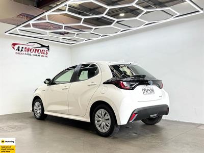 2022 Toyota Yaris - Thumbnail