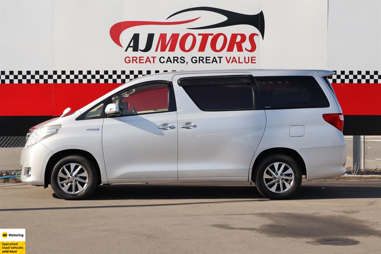 2012 Toyota Alphard