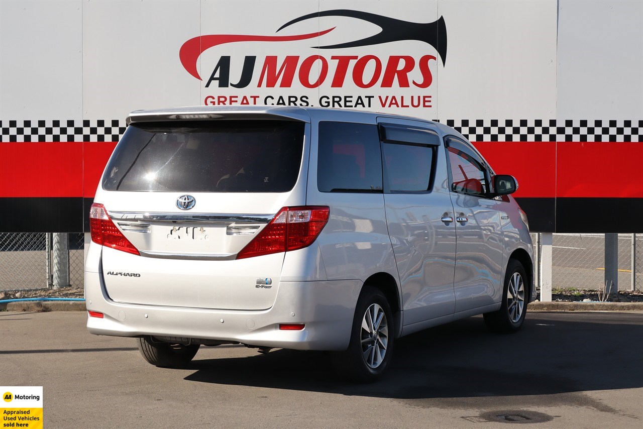 2012 Toyota Alphard