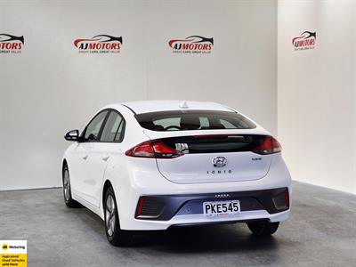 2022 Hyundai IONIQ - Thumbnail