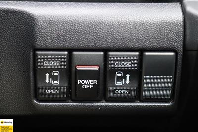 2015 Mazda Premacy - Thumbnail