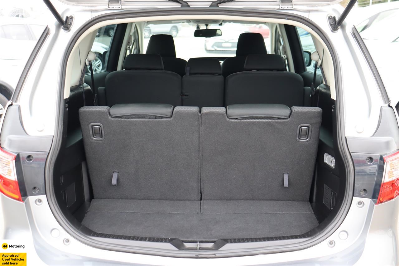 2015 Mazda Premacy