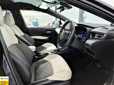2020 Toyota Corolla - Thumbnail