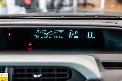 2014 Toyota Aqua - Thumbnail