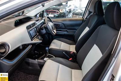 2014 Toyota Aqua - Thumbnail
