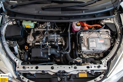 2014 Toyota Aqua - Thumbnail