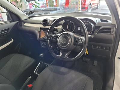 2021 Suzuki Swift - Thumbnail