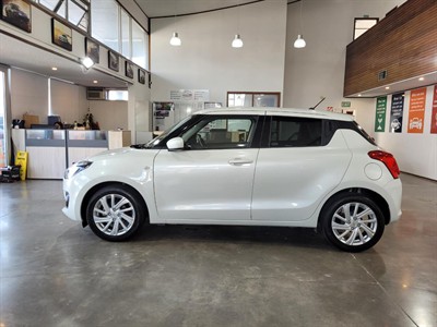 2021 Suzuki Swift - Thumbnail