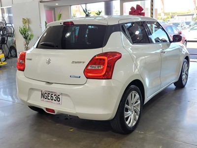 2021 Suzuki Swift - Thumbnail