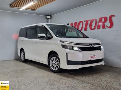 2016 Toyota Voxy