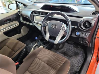 2013 Toyota Aqua - Thumbnail