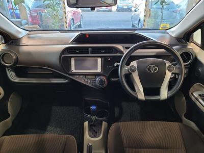 2013 Toyota Aqua - Thumbnail