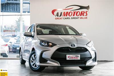 2021 Toyota Yaris - Thumbnail