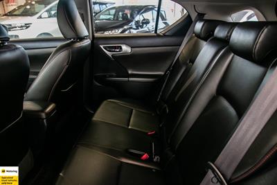 2013 Lexus CT 200h - Thumbnail
