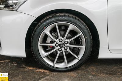 2013 Lexus CT 200h - Thumbnail