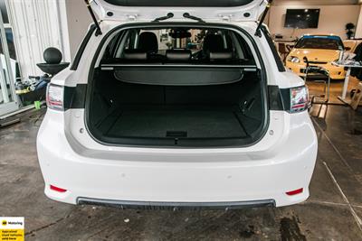2013 Lexus CT 200h - Thumbnail