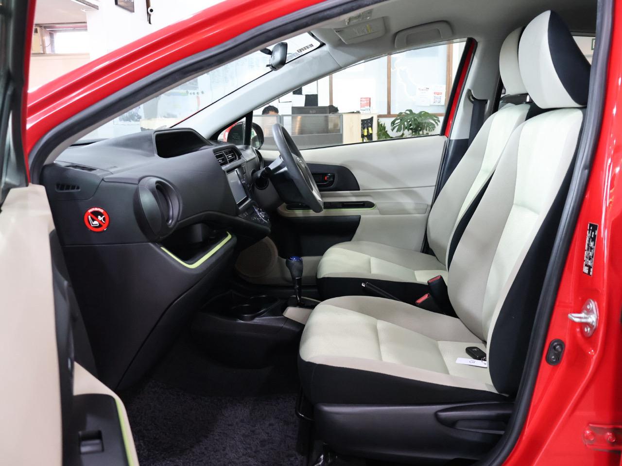 2013 Toyota Aqua