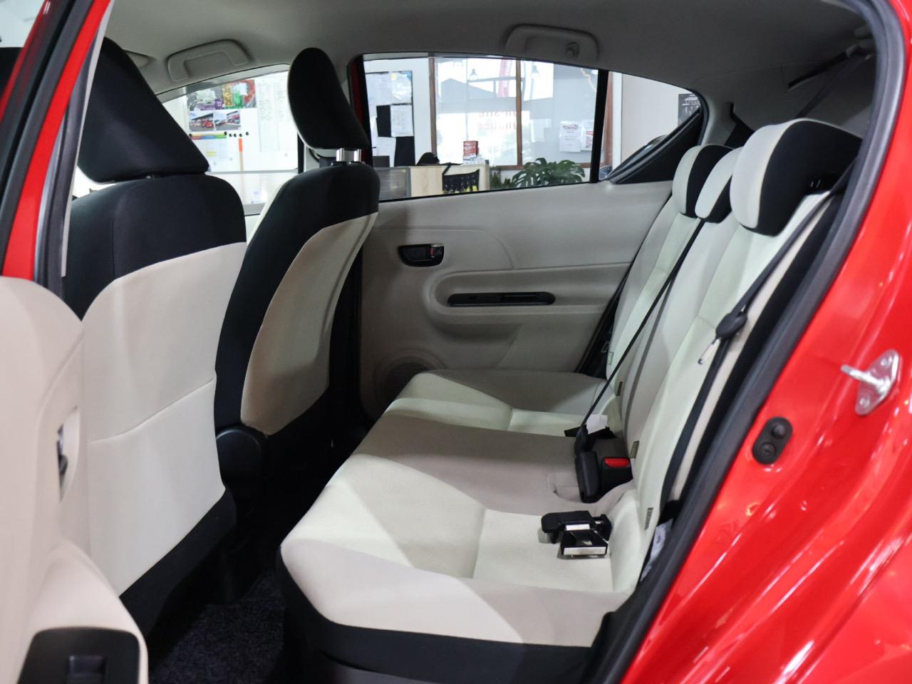 2013 Toyota Aqua