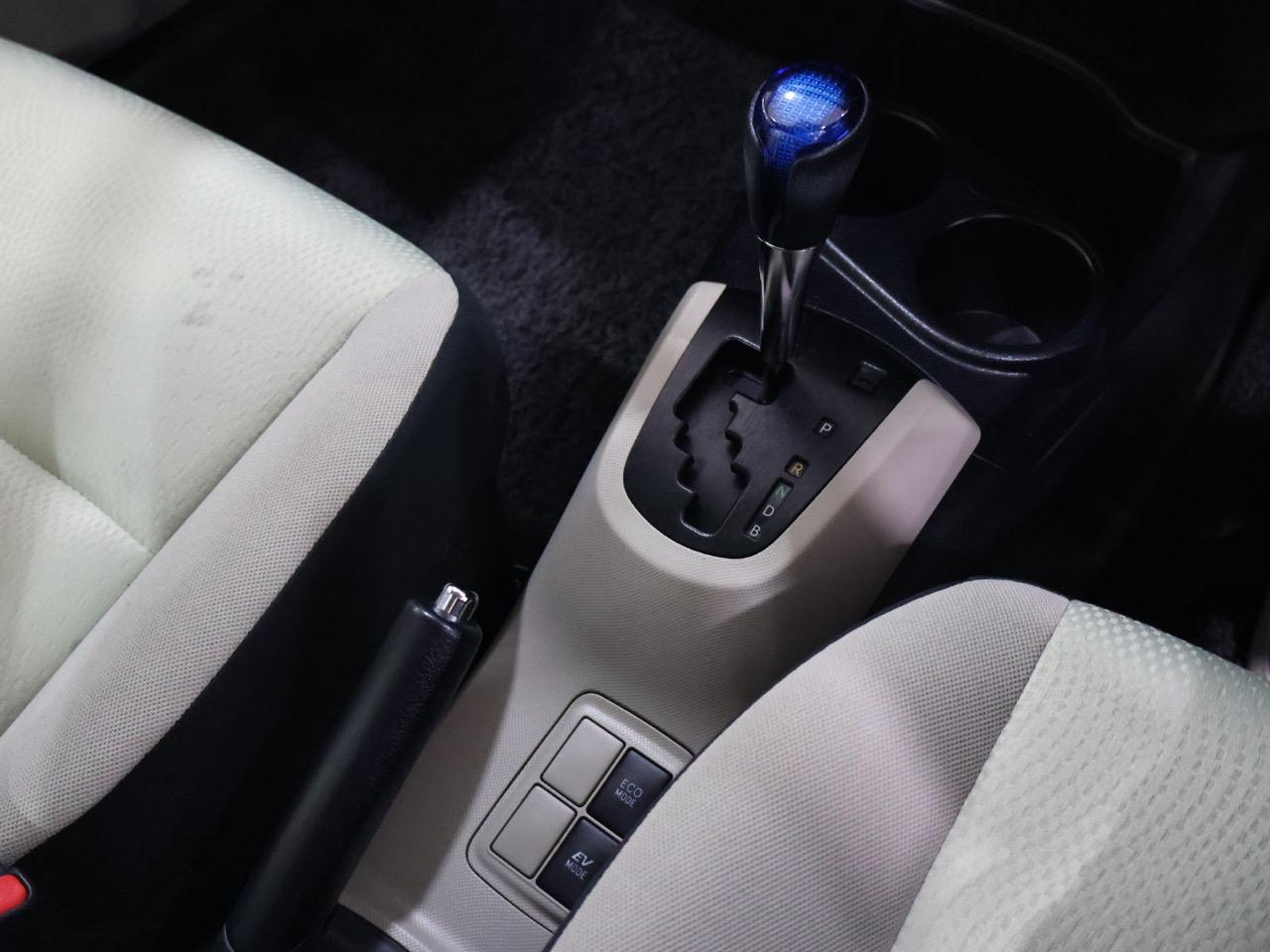 2013 Toyota Aqua