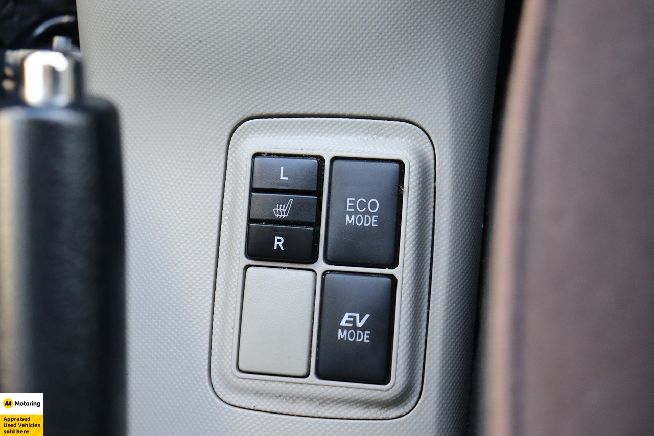 2013 Toyota Aqua