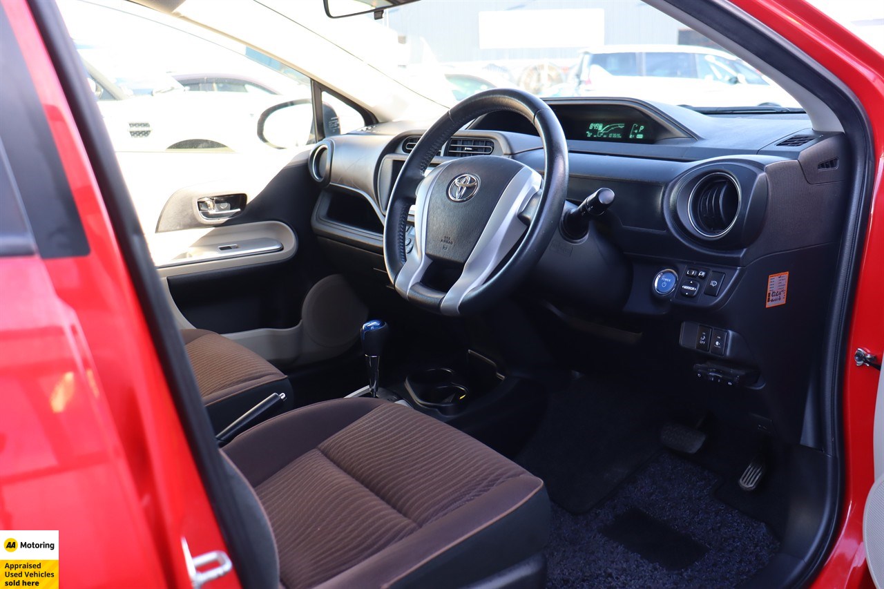 2013 Toyota Aqua