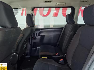 2014 Toyota Noah - Thumbnail