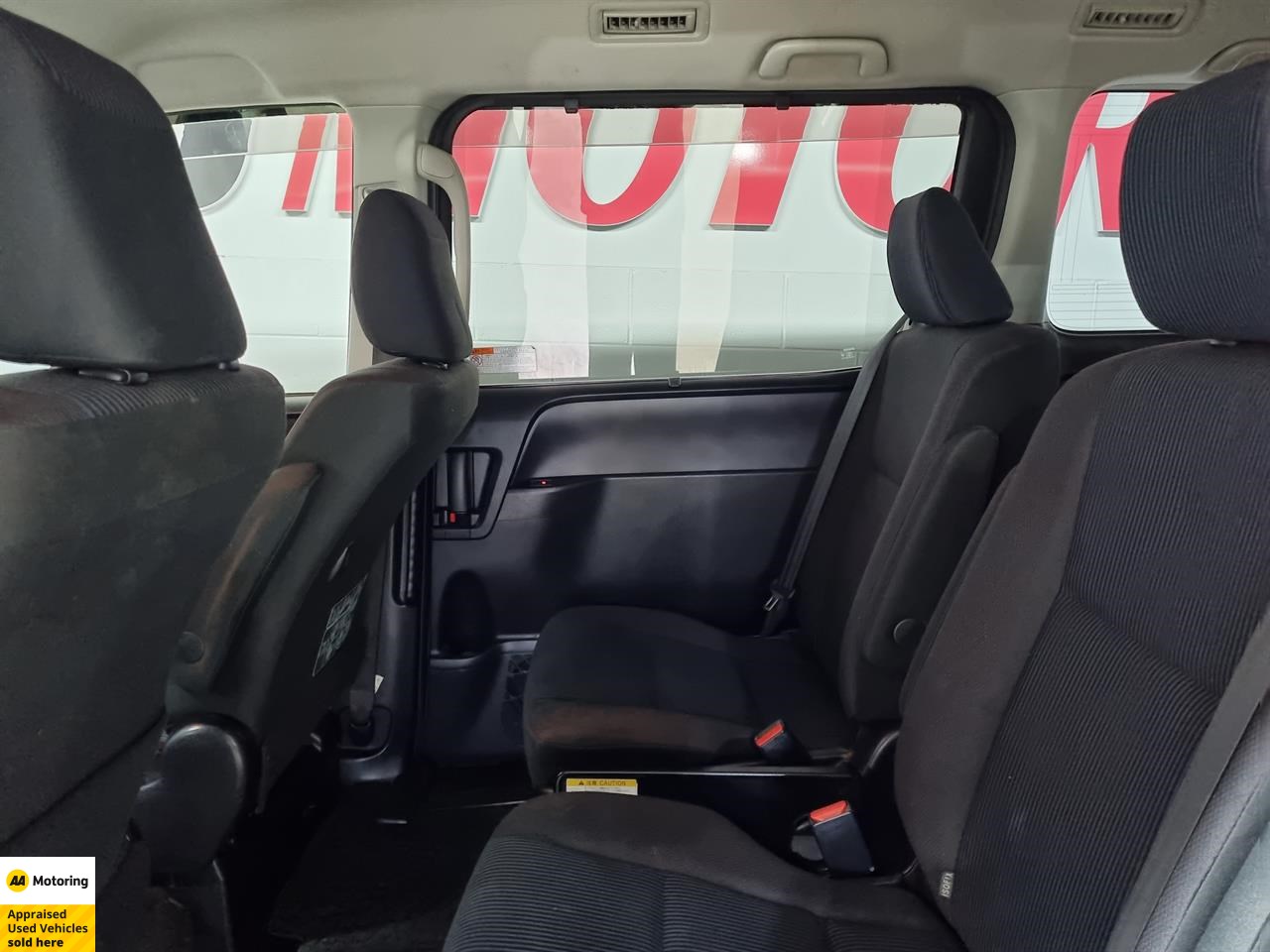 2014 Toyota Noah