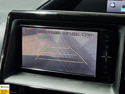 2014 Toyota Noah - Thumbnail