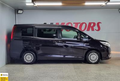 2014 Toyota Noah - Thumbnail