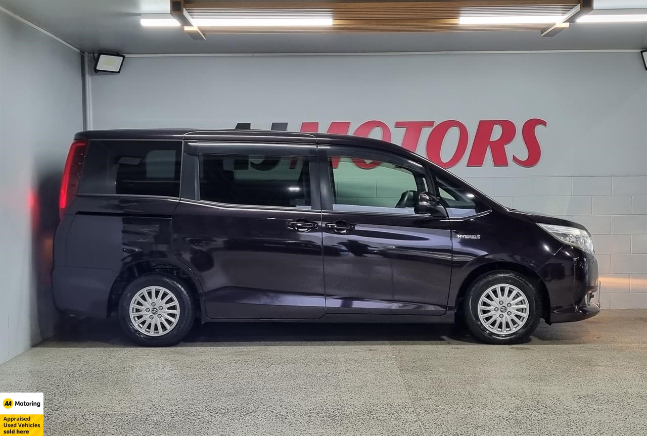 2014 Toyota Noah