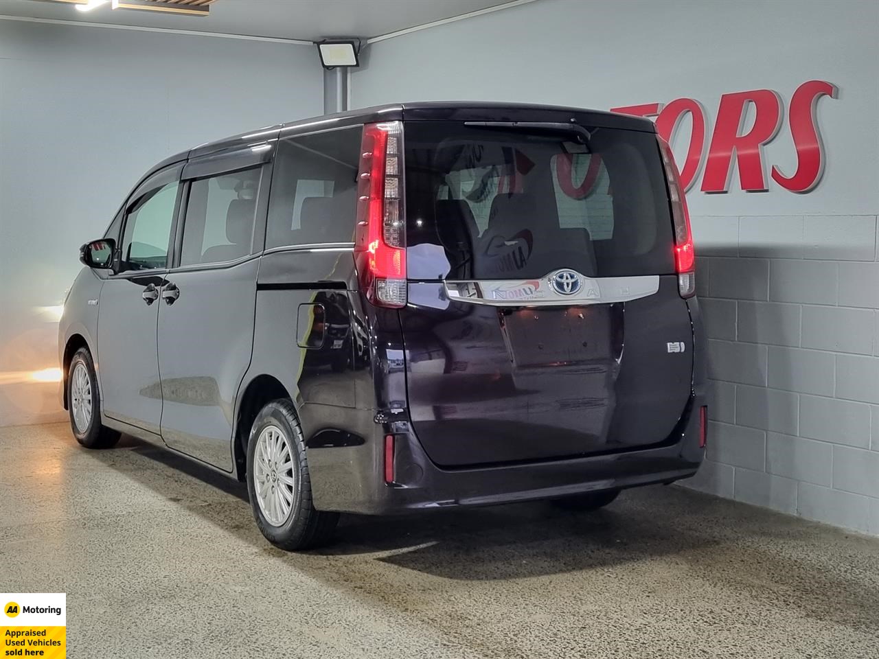 2014 Toyota Noah