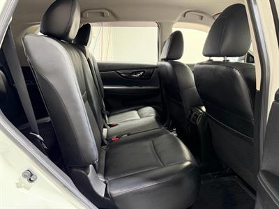 2017 Nissan X-Trail - Thumbnail