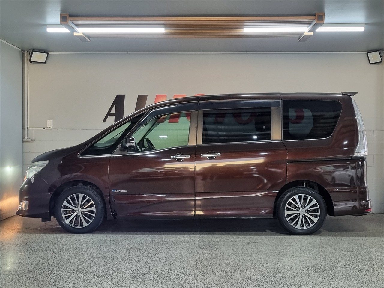 2015 Nissan Serena