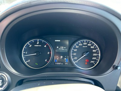 2021 Mitsubishi Outlander - Thumbnail