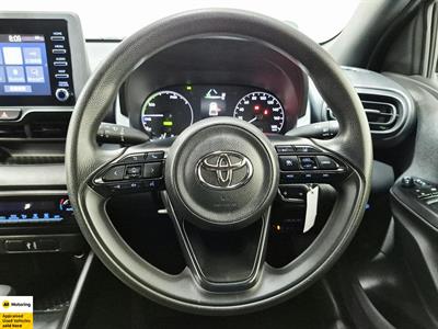 2021 Toyota Yaris - Thumbnail